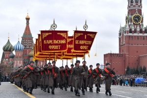 В центре Москвы начинается подготовка к маршу в честь 78-й годовщины военного парада на Красной площади