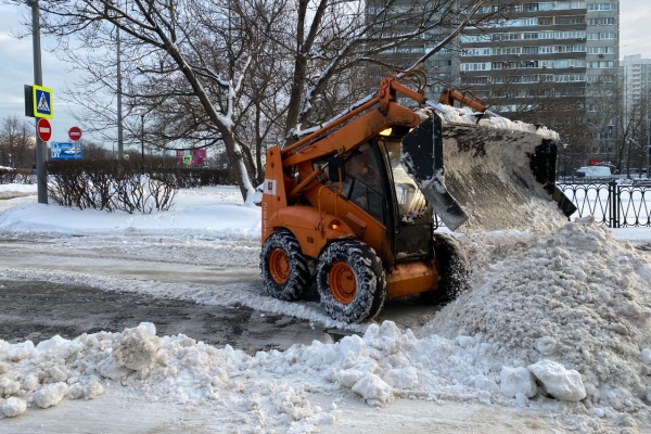 Работники провели круглосуточную уборку последствий снегопада