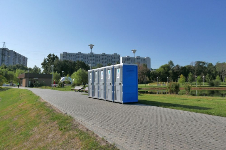 ГБУ&quot;Доринвест&quot; установило 516 туалетных кабин для обеспечения проведения фестиваля фейерверков