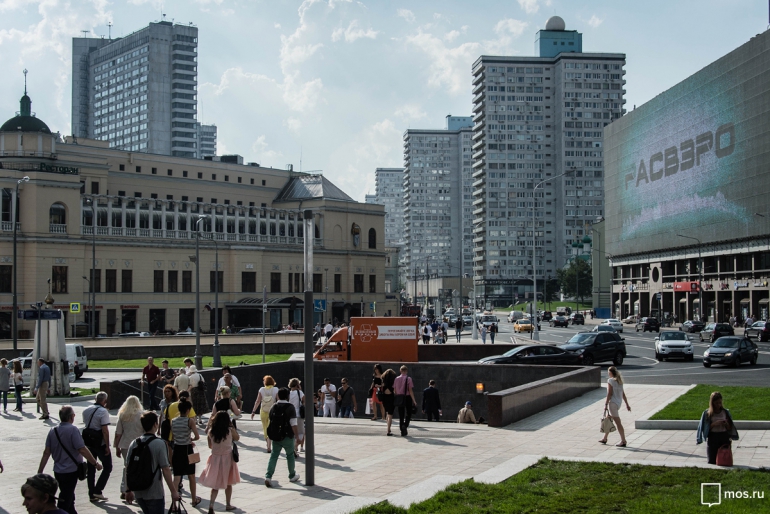 В Москве завершено благоустройство Арбатской площади